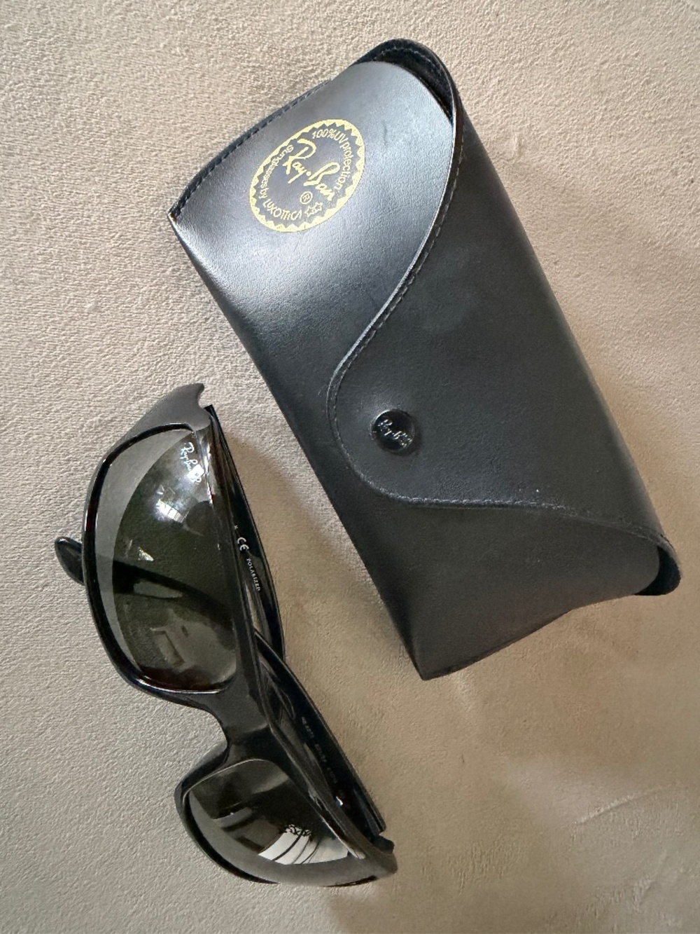 Ray-Ban RB4075 sunglasses and case